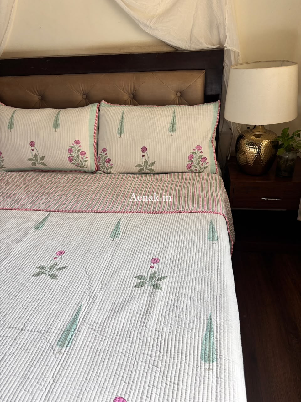 Light Magenta Floral Handblock Bedsheet + Straight Quilted Bedcover Combo Set