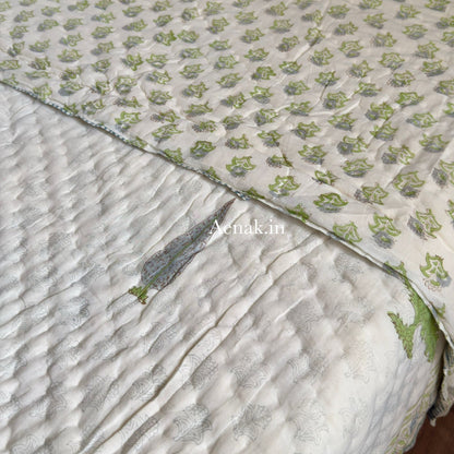 Blue Dahlia Handblock Reversible Mulmul Cotton Quilt