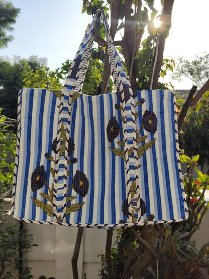 Indigo Floral Quilted Cotton Zipper Travel Bag