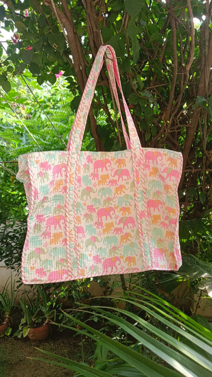Pink Elephant Quilted Cotton Zipper Travel Bag