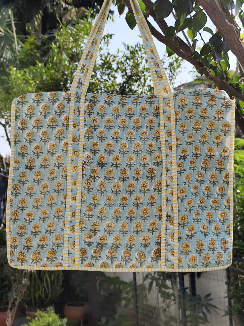 Yellow Sunflower Quilted Cotton Zipper Travel Bag