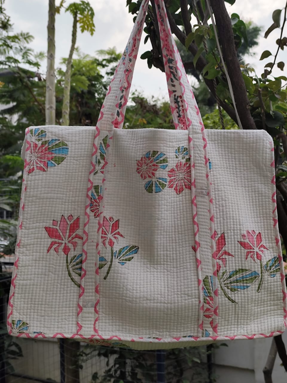 Pink Poppy Phool Quilted Cotton Zipper Travel Bag