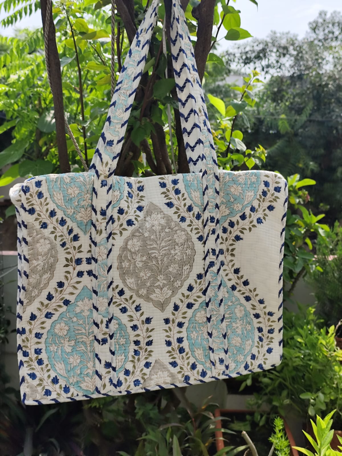 Blue Grey Jaal Quilted Cotton Zipper Travel Bag