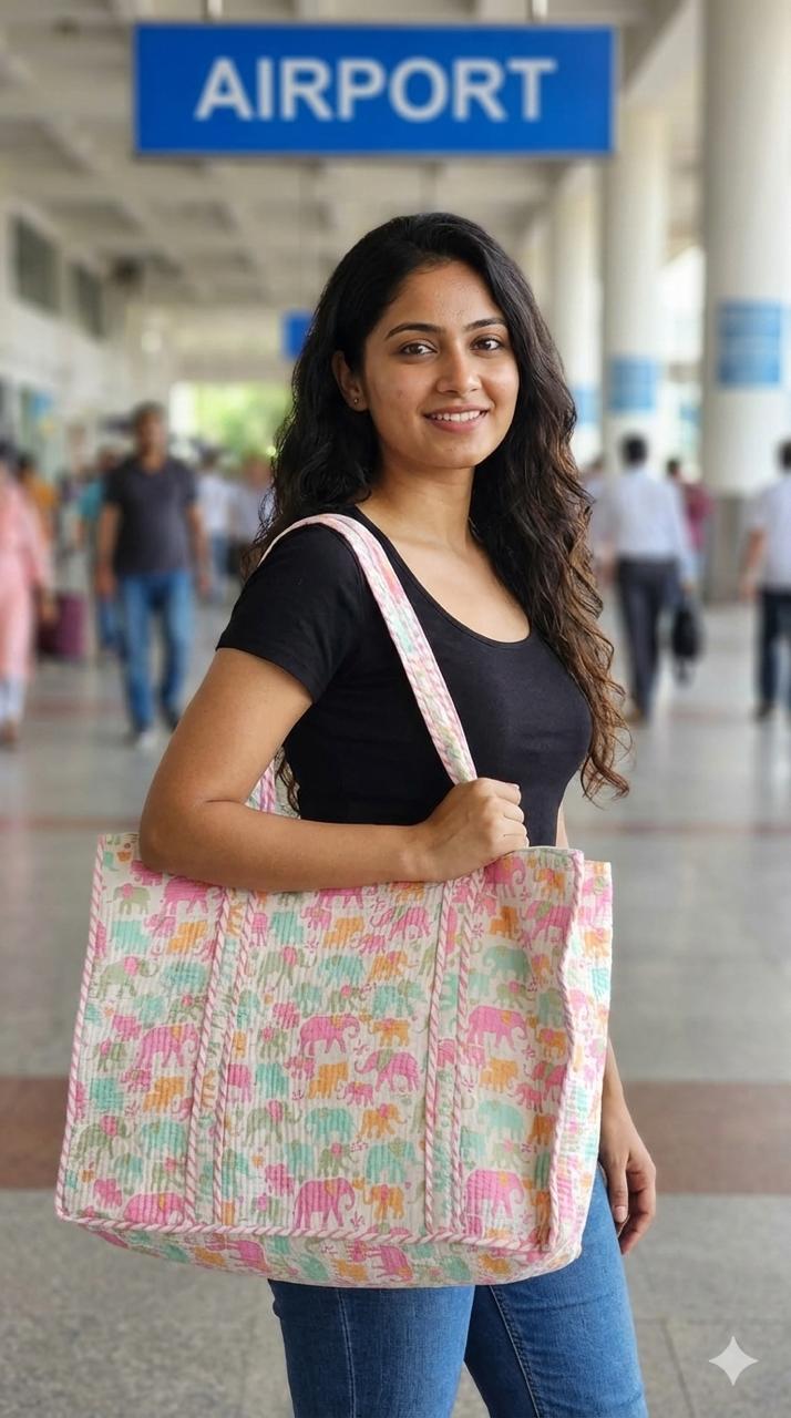 Pink Elephant Quilted Cotton Zipper Travel Bag