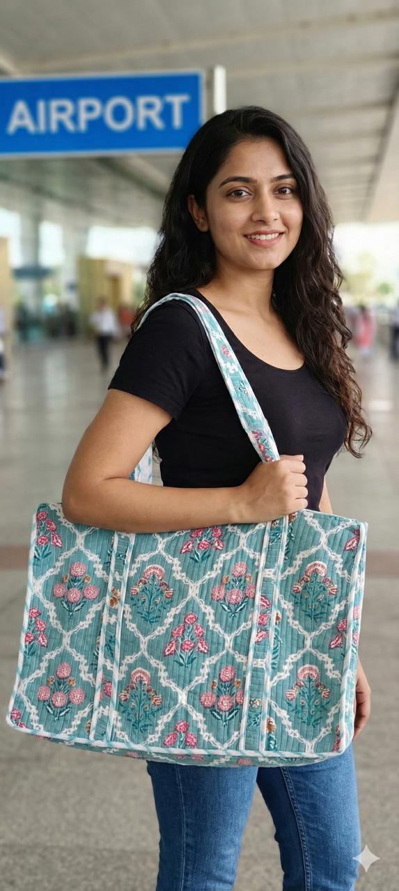 Pink & Blue Floral Quilted Cotton Zipper Travel Bag