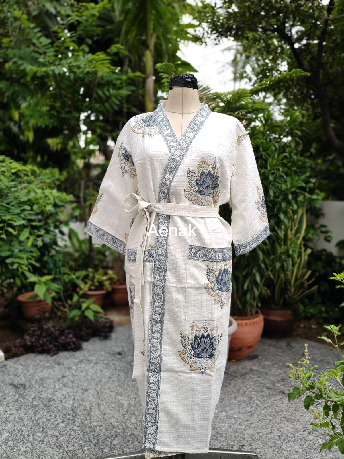 Blue Lotus Handblock Waffle Cotton Bathrobe Set