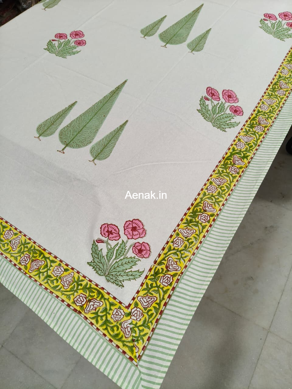 Magenta Floral Handblock Table Cover