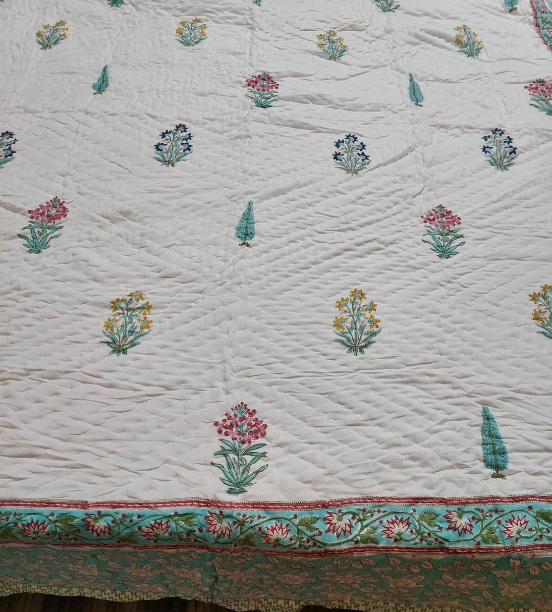 Madhumati Handblock Reversible Mulmul Cotton Quilt