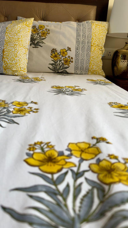 Aenak organic percale cotton bedsheet in yellow handblock print