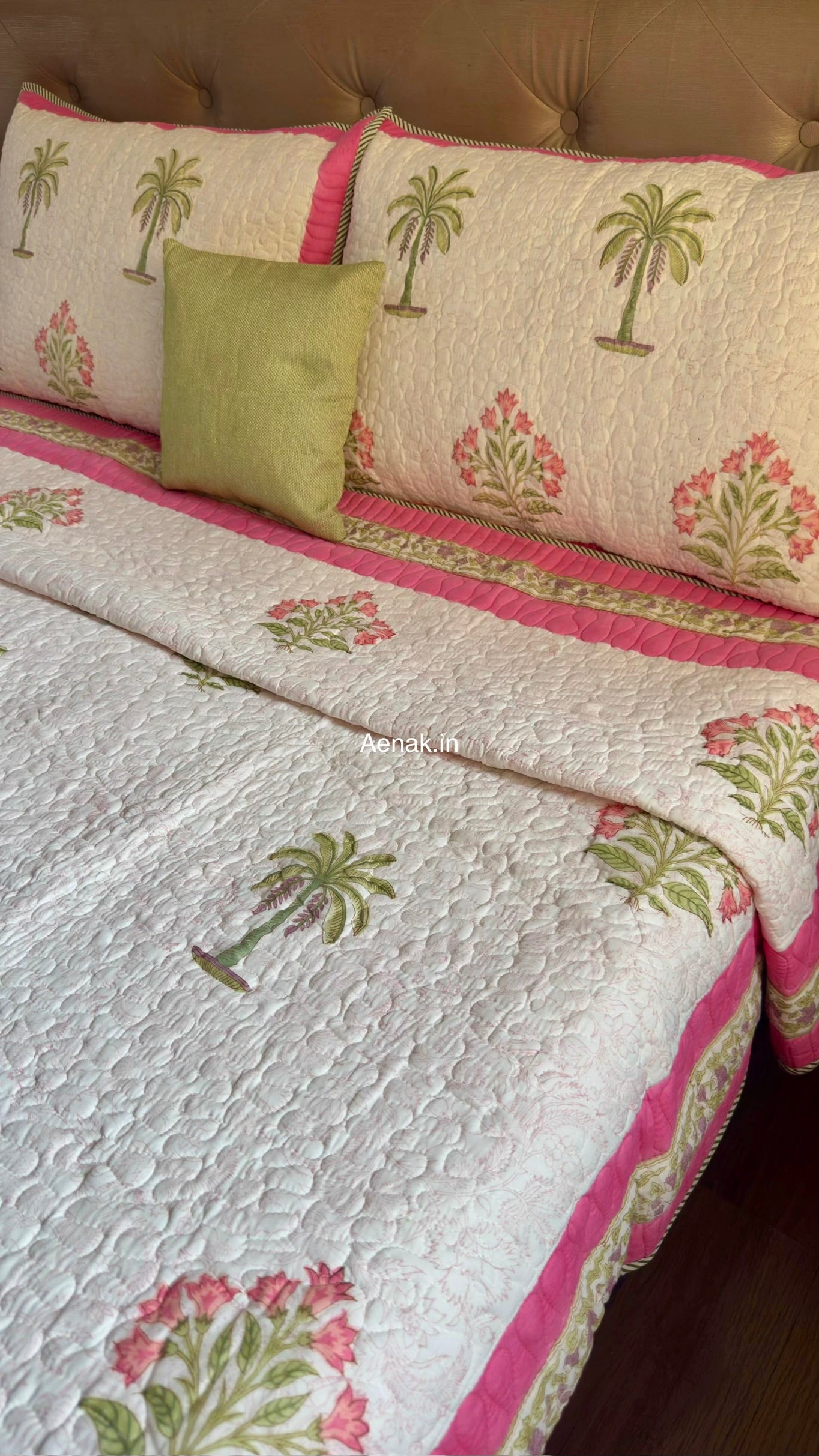 Pink Royal Pani Jaal Handblock Reversible Quilted Cotton Bedcover Set