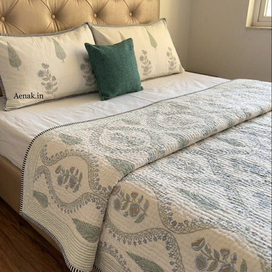 Blue Periwinkle Jaal Handblock Bedsheet + Quilt Combo Set